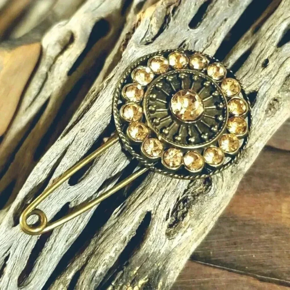 Vintage Bronze Champagne Crystal Sweater Lapel Kilt Pin Brooch